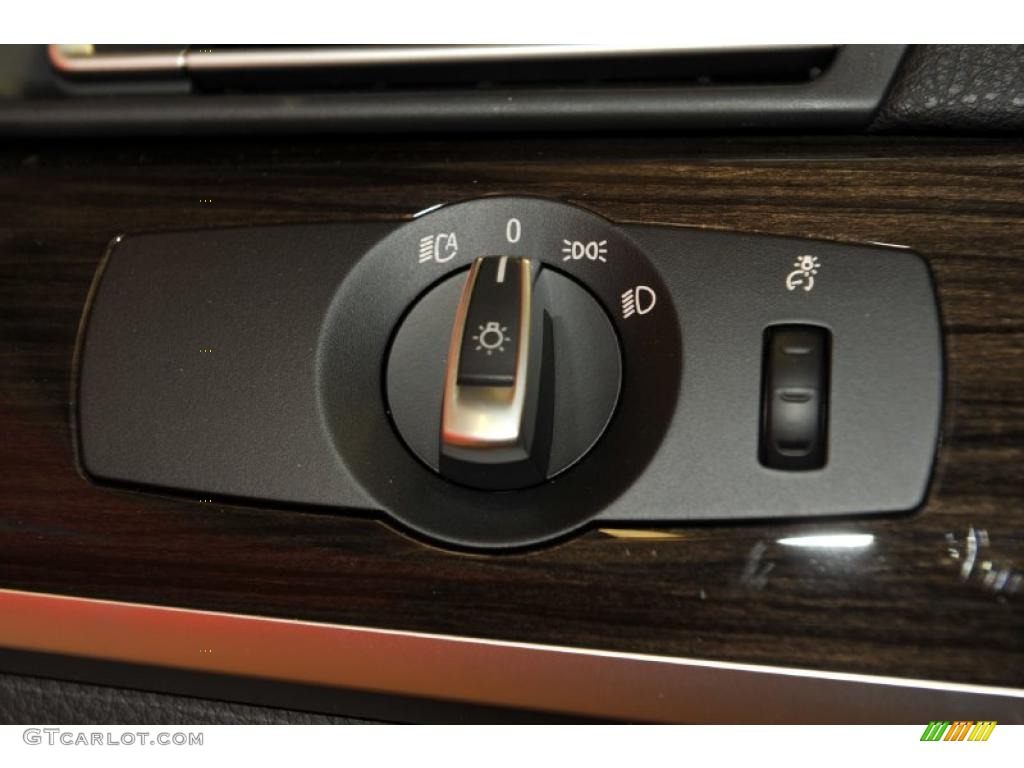 2012 BMW 7 Series 750i Sedan Controls Photo #48775653