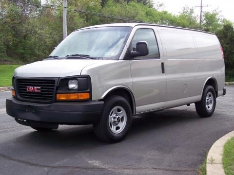 2007 GMC Savana Van