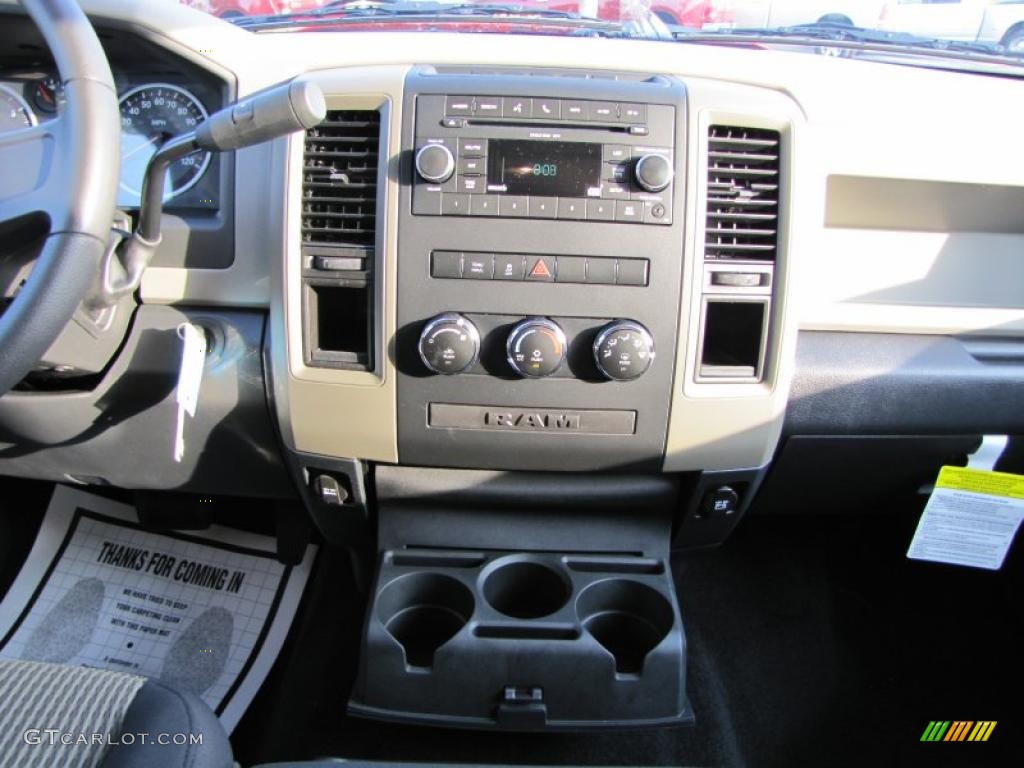 2011 Ram 1500 ST Crew Cab - Flame Red / Dark Slate Gray/Medium Graystone photo #10