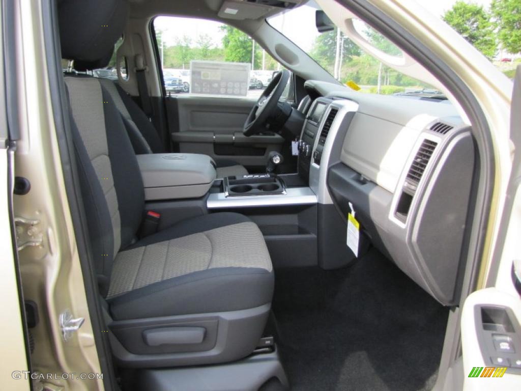 2011 Ram 1500 Big Horn Crew Cab - White Gold / Dark Slate Gray/Medium Graystone photo #10