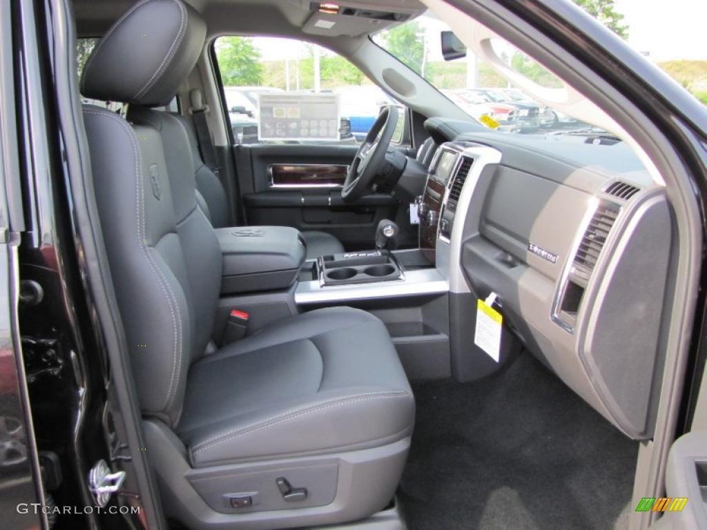 2011 Ram 1500 Laramie Crew Cab 4x4 - Brilliant Black Crystal Pearl / Dark Slate Gray photo #10