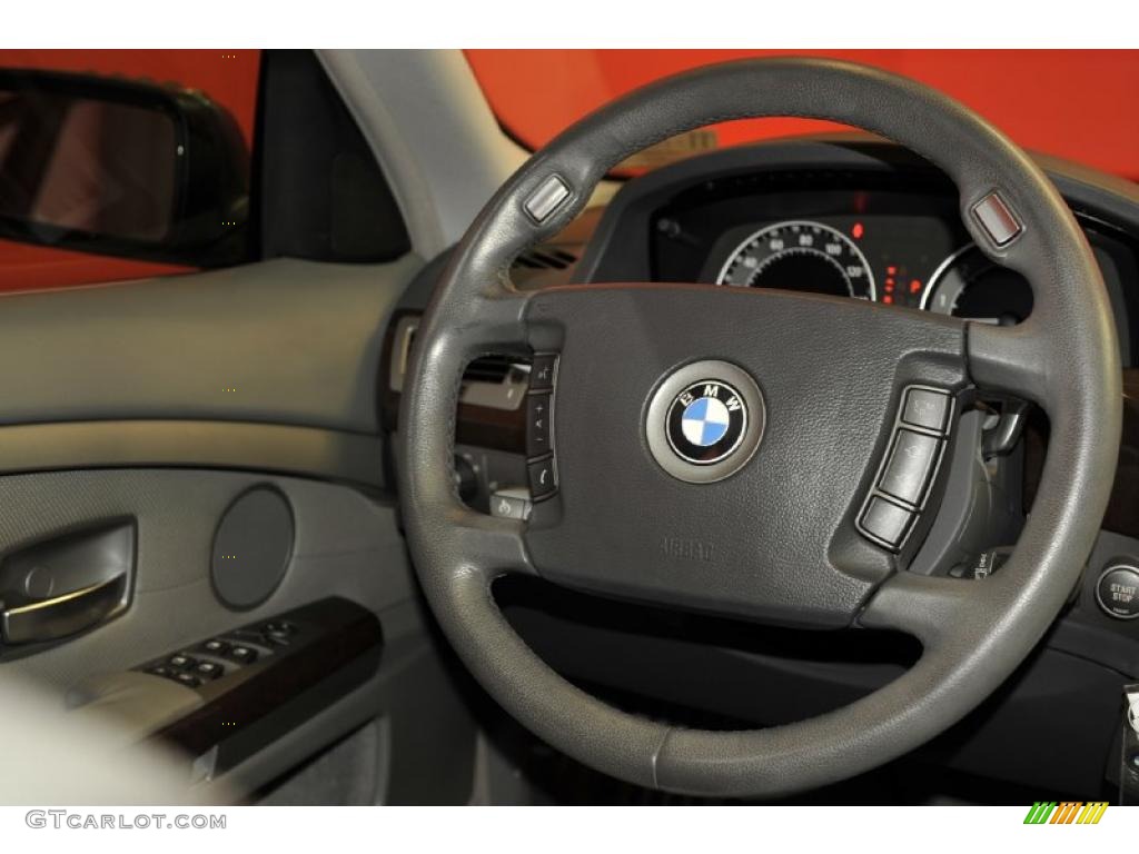 2004 BMW 7 Series 745i Sedan Basalt Grey/Flannel Grey Steering Wheel Photo #48781566