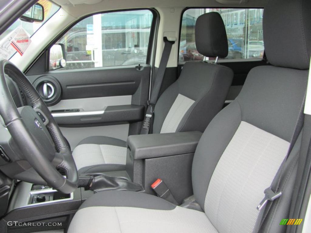 2008 Nitro SLT 4x4 - Bright Silver Metallic / Dark Slate Gray/Light Slate Gray photo #10
