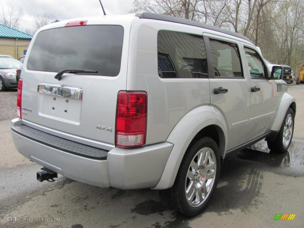 2008 Nitro SLT 4x4 - Bright Silver Metallic / Dark Slate Gray/Light Slate Gray photo #17