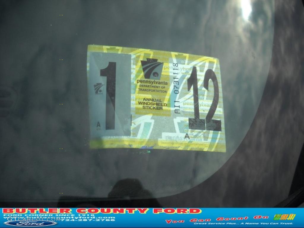 2003 Tahoe 4x4 - Light Pewter Metallic / Gray/Dark Charcoal photo #15