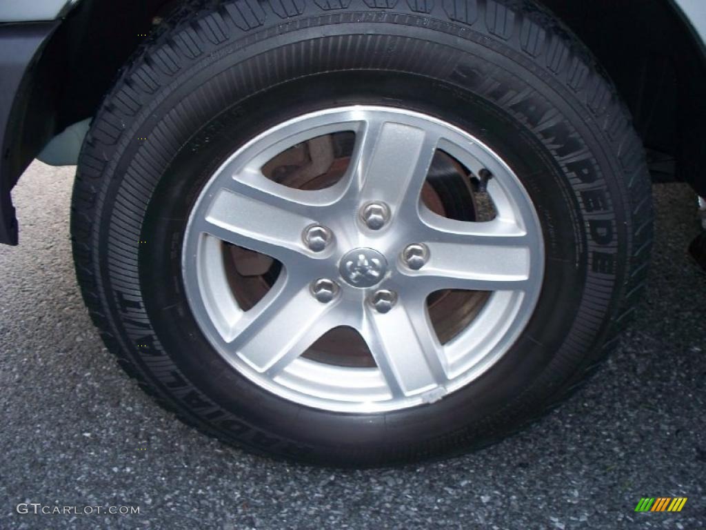 2005 Dodge Durango ST Wheel Photo #48785689