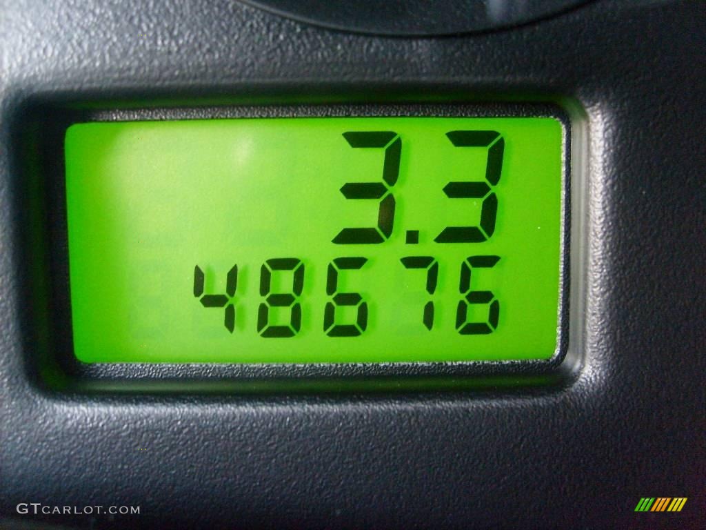 2006 Focus ZX5 S Hatchback - Dark Toreador Red Metallic / Dark Flint/Light Flint photo #20