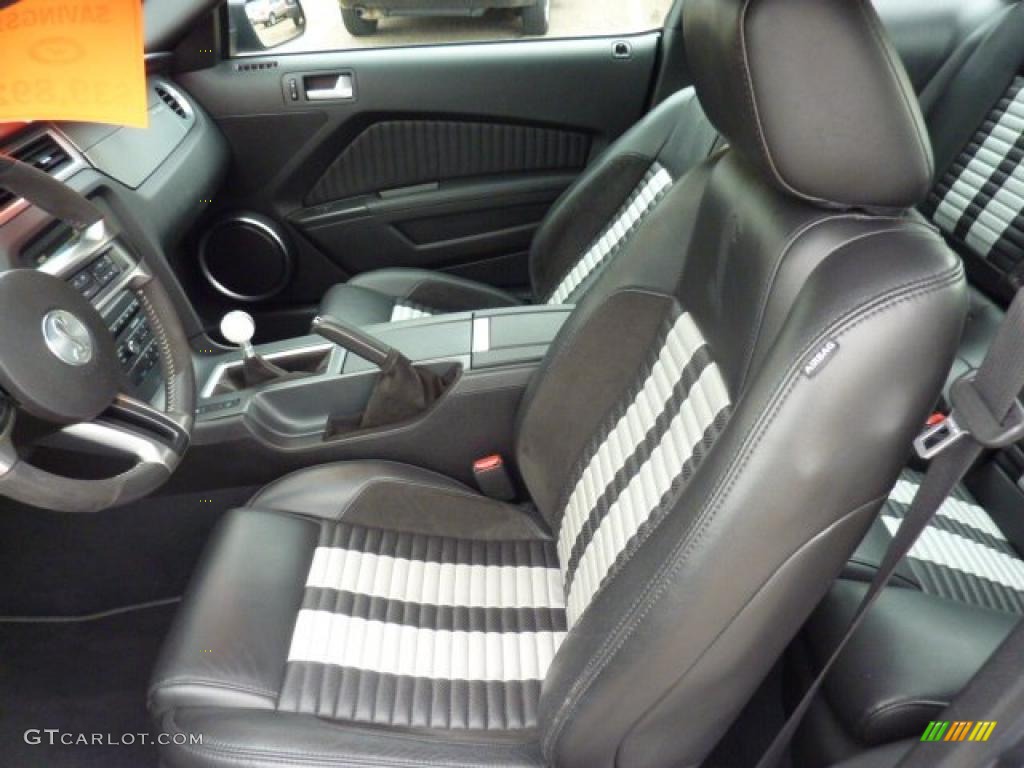 Charcoal Black/White Interior 2010 Ford Mustang Shelby GT500 Coupe Photo #48787252