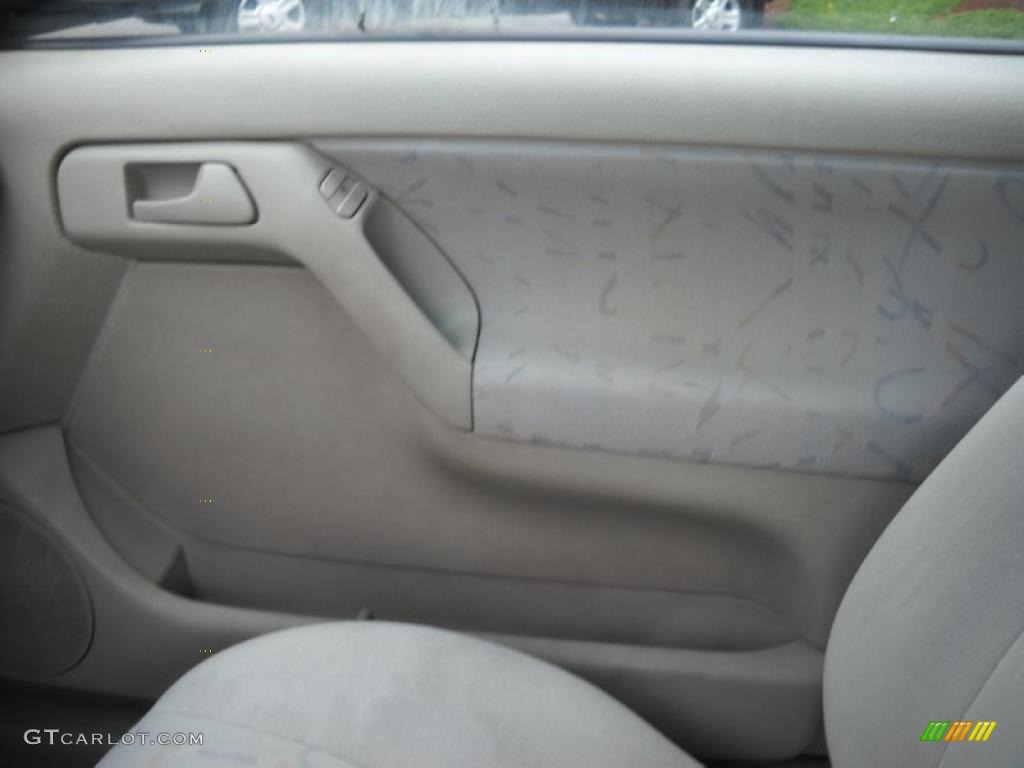 1998 Cabrio GL - Cool White / Beige photo #16