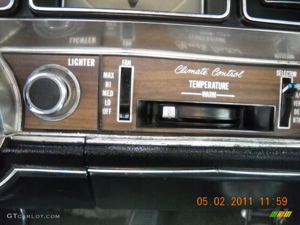 1971 Buick Skylark GS 455 Controls Photo #48793117