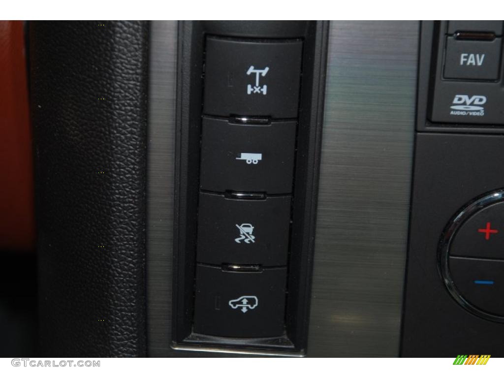 2009 H2 SUV Silver Ice - Limited Edition Silver Ice / Sedona Brown photo #28