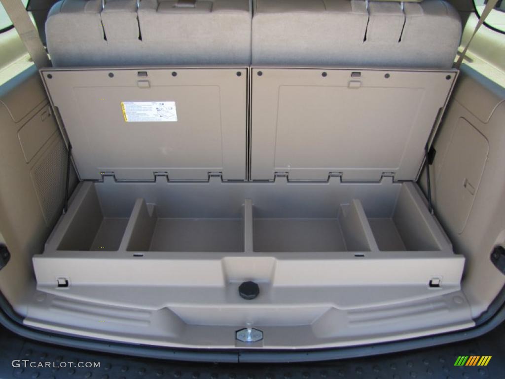 2007 Saturn Relay 3 Trunk Photo #48794635