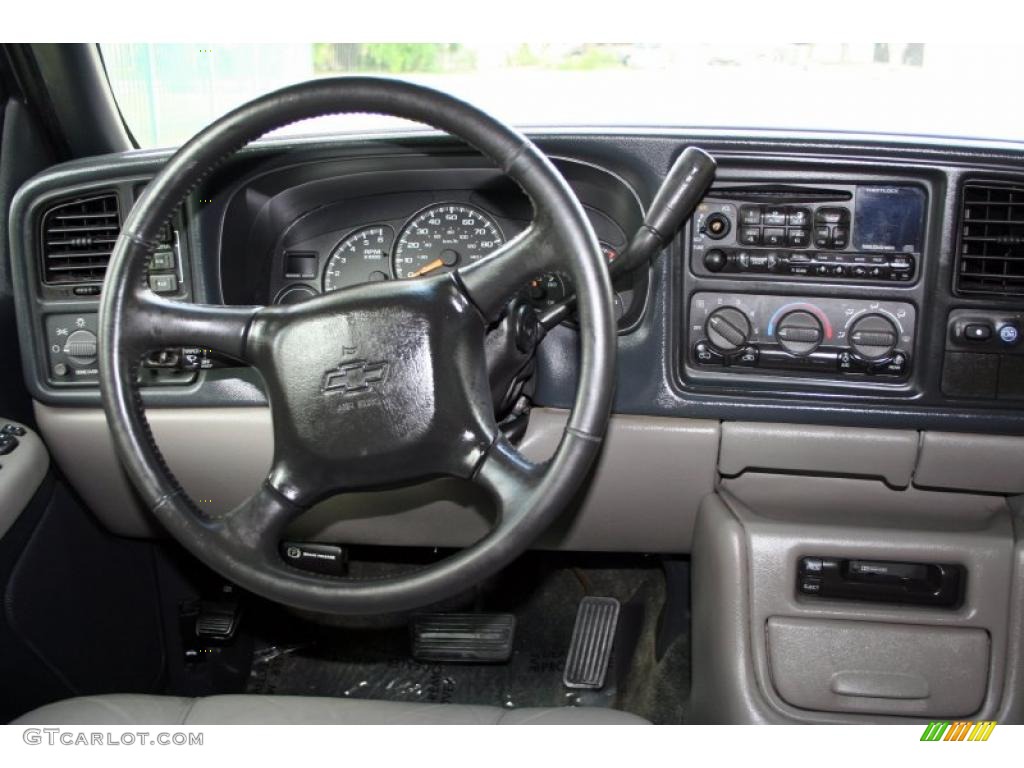 2002 Chevrolet Suburban 1500 Z71 4x4 Medium Gray/Neutral Dashboard Photo #48795151