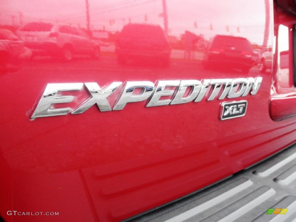 2006 Ford Expedition XLT 4x4 Marks and Logos Photos