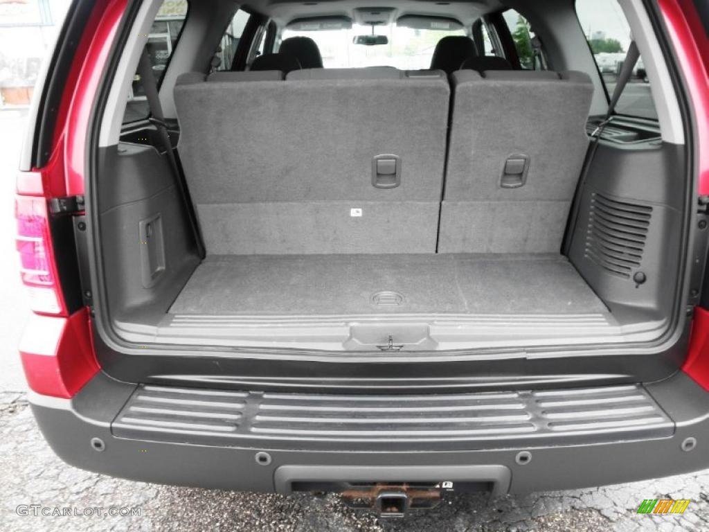 2006 Ford Expedition XLT 4x4 Trunk Photo #48797585