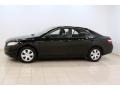 Black - Camry LE Photo No. 4