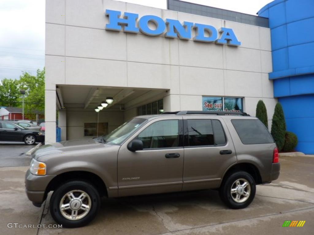 2005 Explorer XLT 4x4 - Mineral Grey Metallic / Medium Parchment photo #1