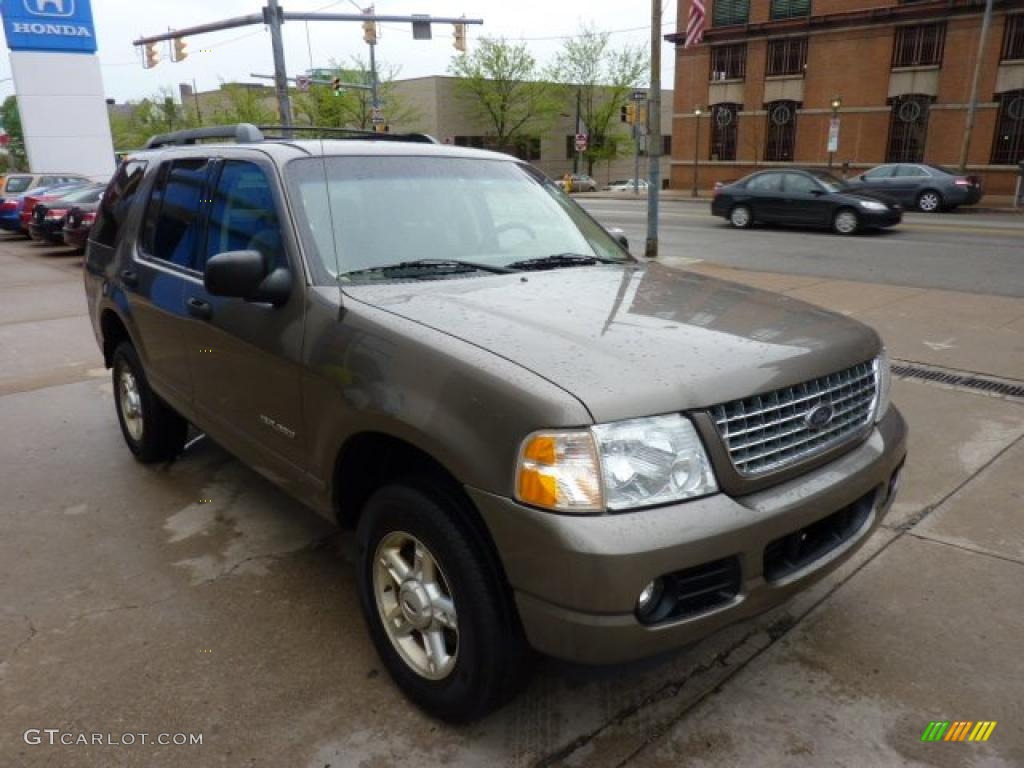 2005 Explorer XLT 4x4 - Mineral Grey Metallic / Medium Parchment photo #6