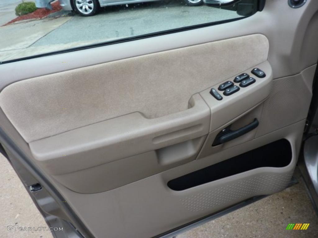 2005 Explorer XLT 4x4 - Mineral Grey Metallic / Medium Parchment photo #15