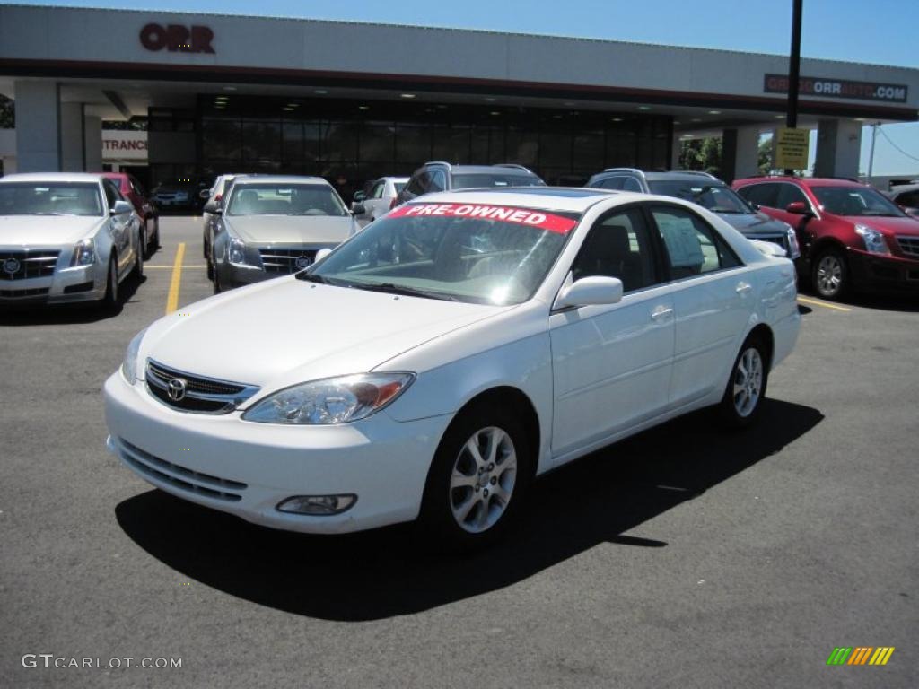 Super White Toyota Camry