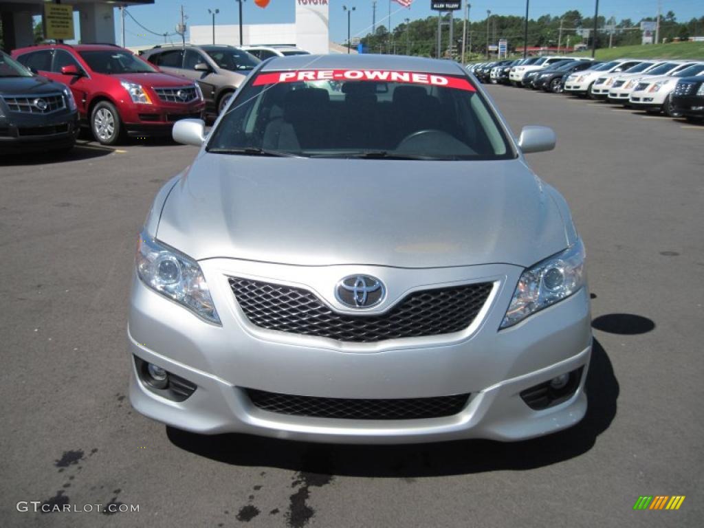 2010 Camry SE - Classic Silver Metallic / Dark Charcoal photo #8
