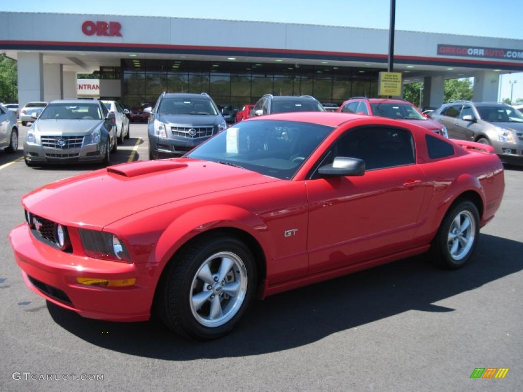 2008 Mustang GT Deluxe Coupe - Torch Red / Dark Charcoal photo #1