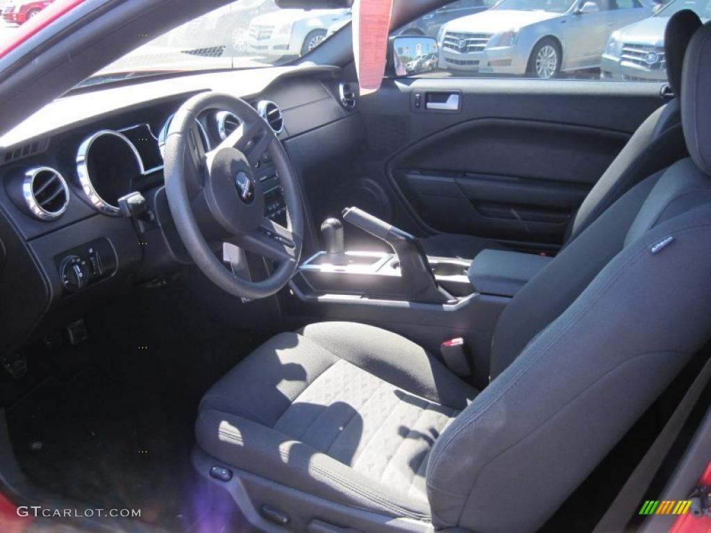 Dark Charcoal Interior 2008 Ford Mustang GT Deluxe Coupe Photo #48802720