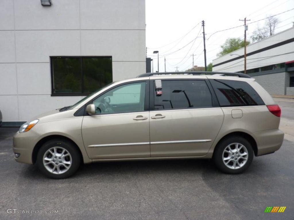 2005 Sienna XLE Limited AWD - Desert Sand Mica / Taupe photo #1