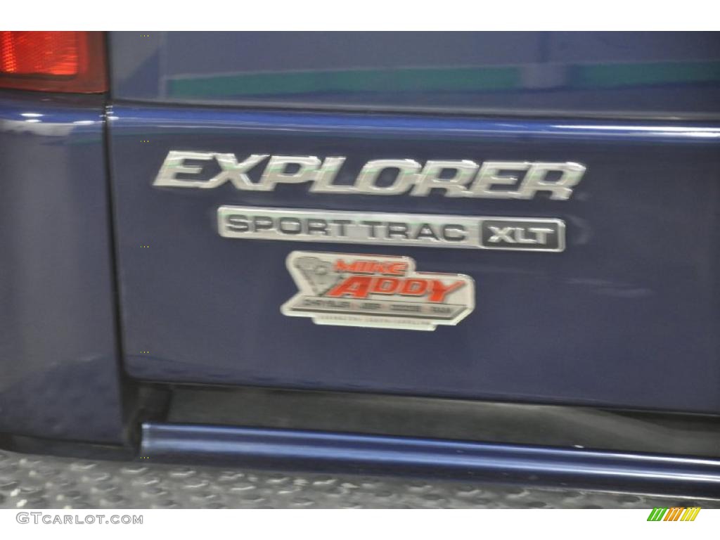 2005 Explorer Sport Trac XLT - Dark Blue Pearl Metallic / Medium Dark Flint photo #8