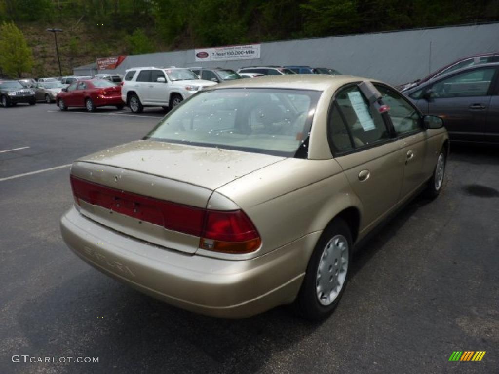 1997 S Series SL2 Sedan - Gold / Tan photo #4