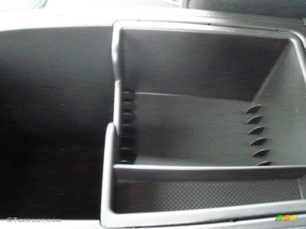 2011 Sorento LX V6 - Titanium Silver / Black photo #19