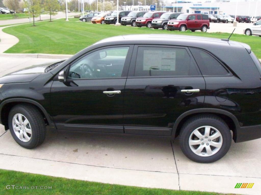 2011 Sorento LX - Ebony Black / Black photo #6