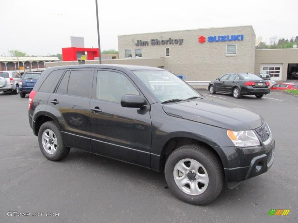 2011 Grand Vitara Premium 4x4 - Black Pearl / Beige photo #1