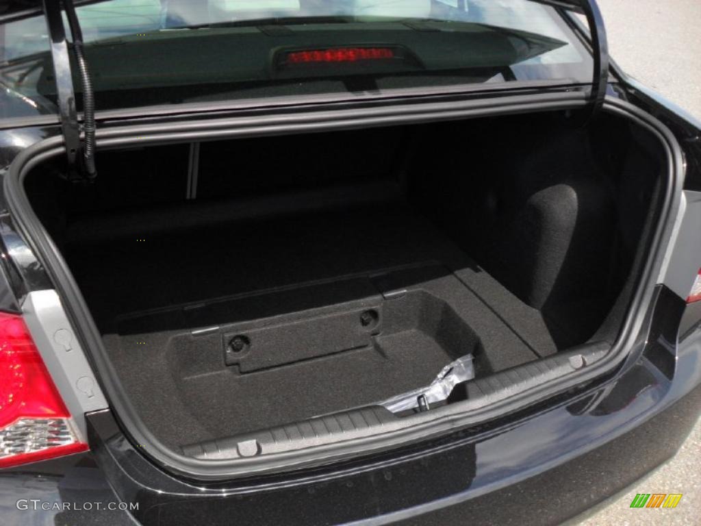 2011 Chevrolet Cruze ECO Trunk Photo #48806989