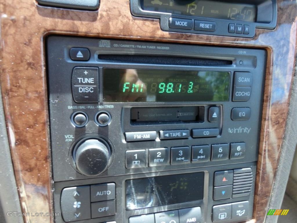 2004 XG350 L Sedan - Black Obsidian / Beige photo #30