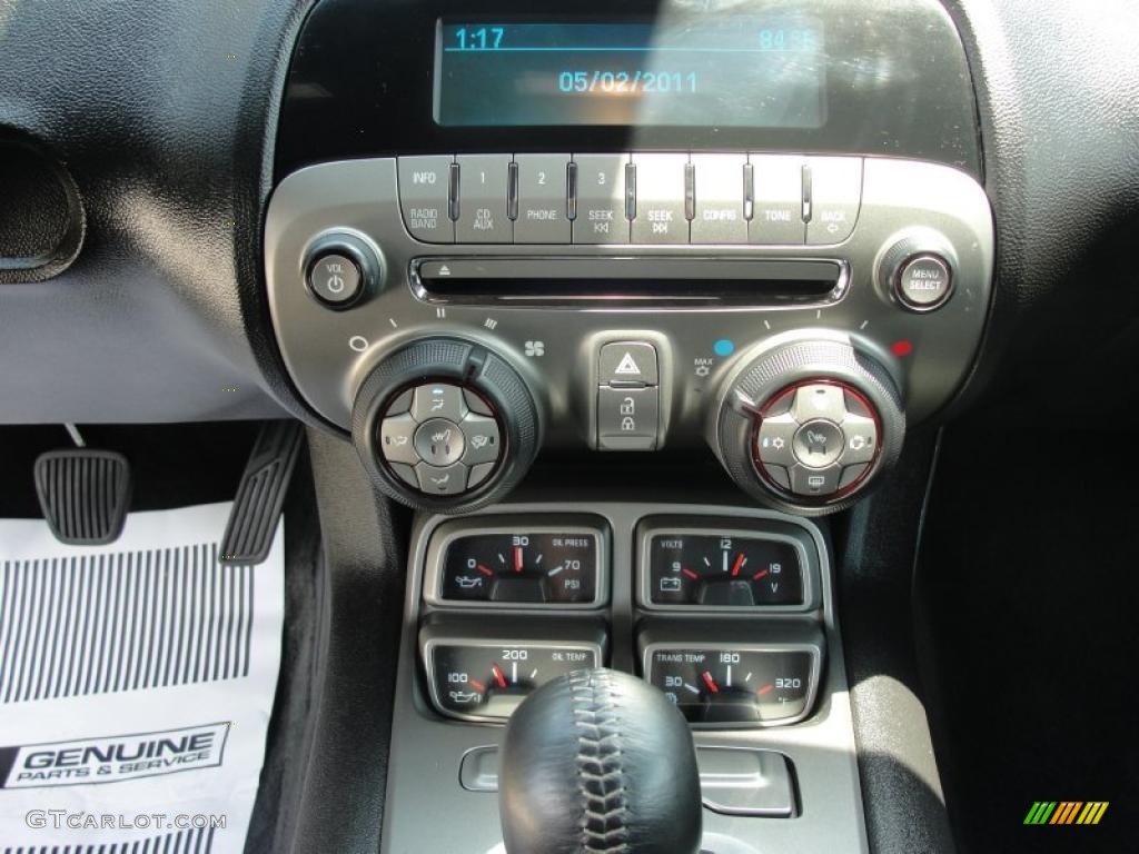 2010 Chevrolet Camaro SS Coupe Transformers Special Edition Controls Photo #48813273