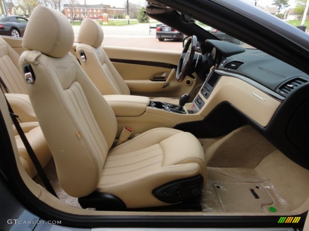 Sabbia Interior 2011 Maserati GranTurismo Convertible GranCabrio Photo #48816552