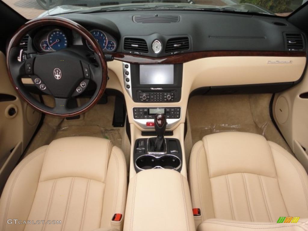 2011 Maserati GranTurismo Convertible GranCabrio Sabbia Dashboard Photo #48816603