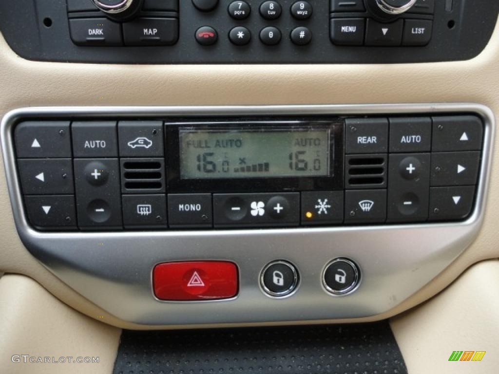 2011 Maserati GranTurismo Convertible GranCabrio Controls Photo #48816975