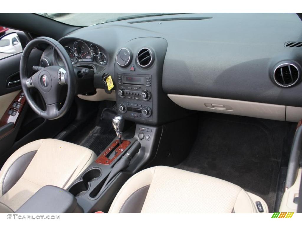 2008 Pontiac G6 GT Convertible Light Taupe Dashboard Photo #48823170