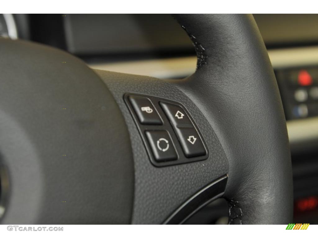 2011 BMW 3 Series 328i xDrive Coupe Controls Photo #48825066