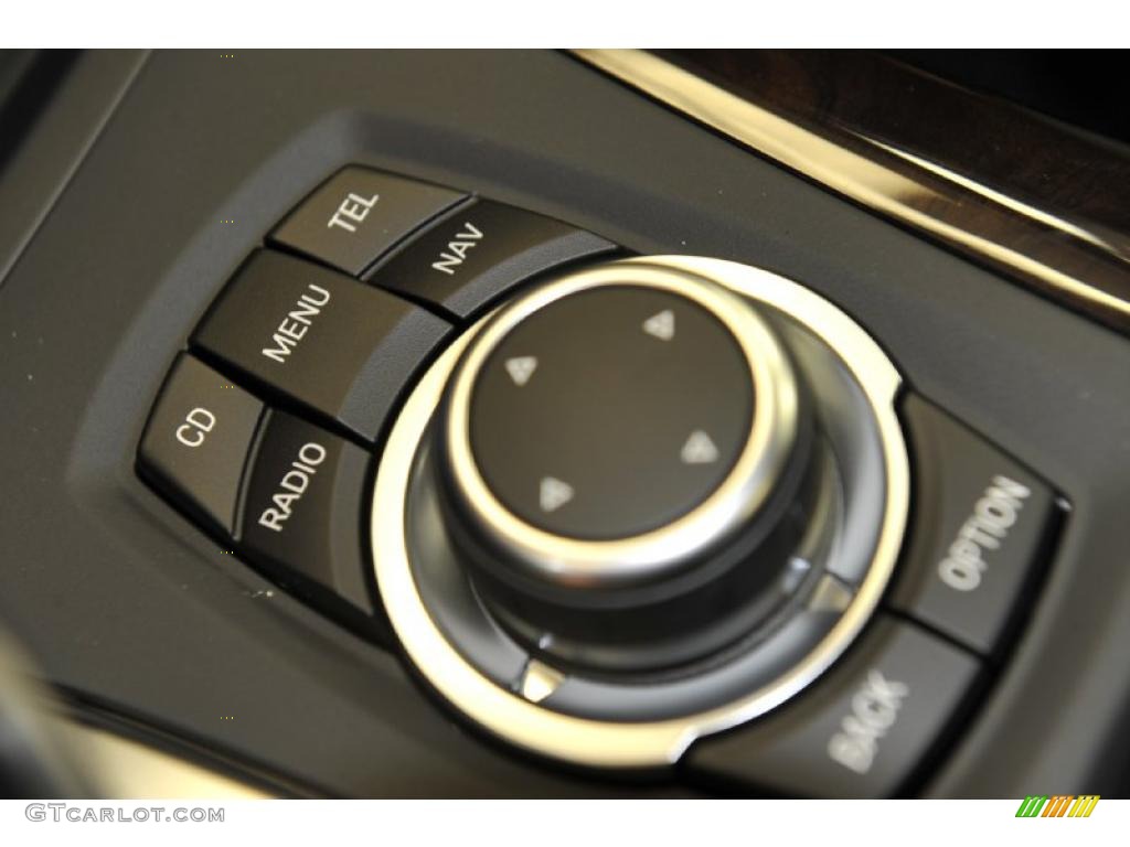 2012 BMW X5 xDrive50i Controls Photo #48826530