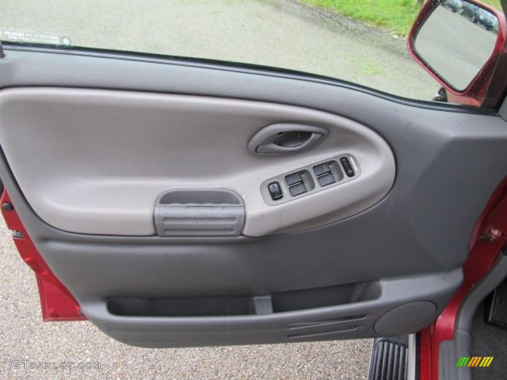 2001 Chevrolet Tracker LT Hardtop 4WD Medium Gray Door Panel Photo #48827418