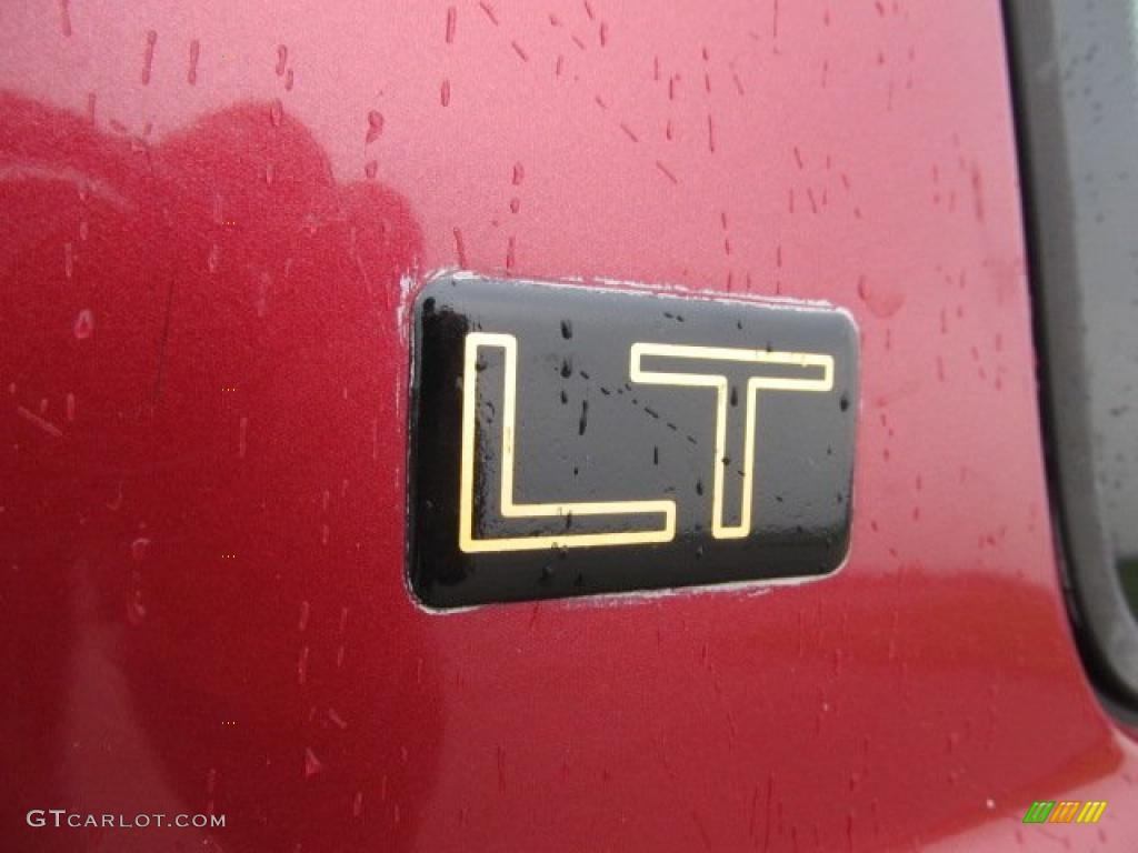 2001 Tracker LT Hardtop 4WD - Sunset Red Metallic / Medium Gray photo #14