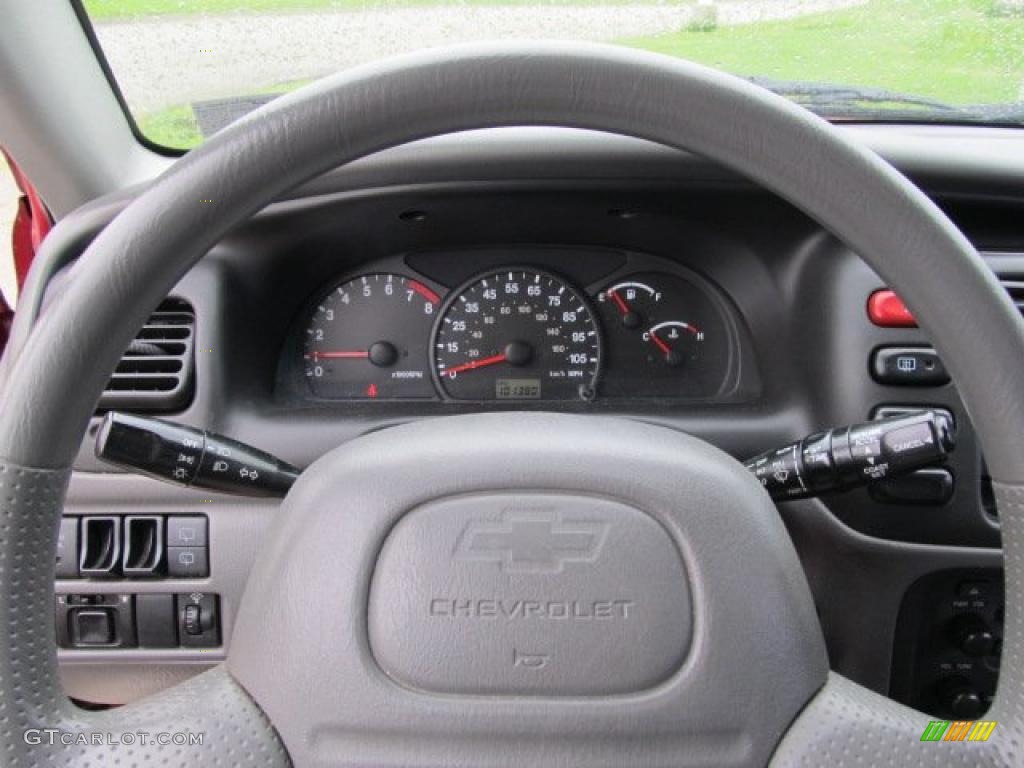 2001 Tracker LT Hardtop 4WD - Sunset Red Metallic / Medium Gray photo #16