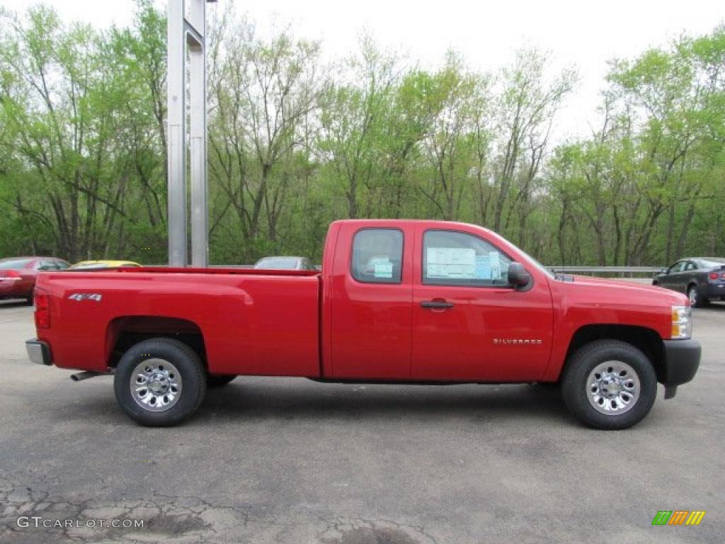 2011 Silverado 1500 LS Extended Cab 4x4 - Victory Red / Dark Titanium photo #6