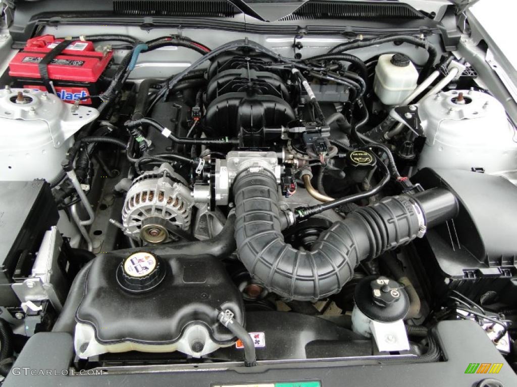2006 Mustang V6 Premium Coupe - Satin Silver Metallic / Light Graphite photo #30