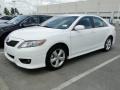 Super White - Camry SE Photo No. 3