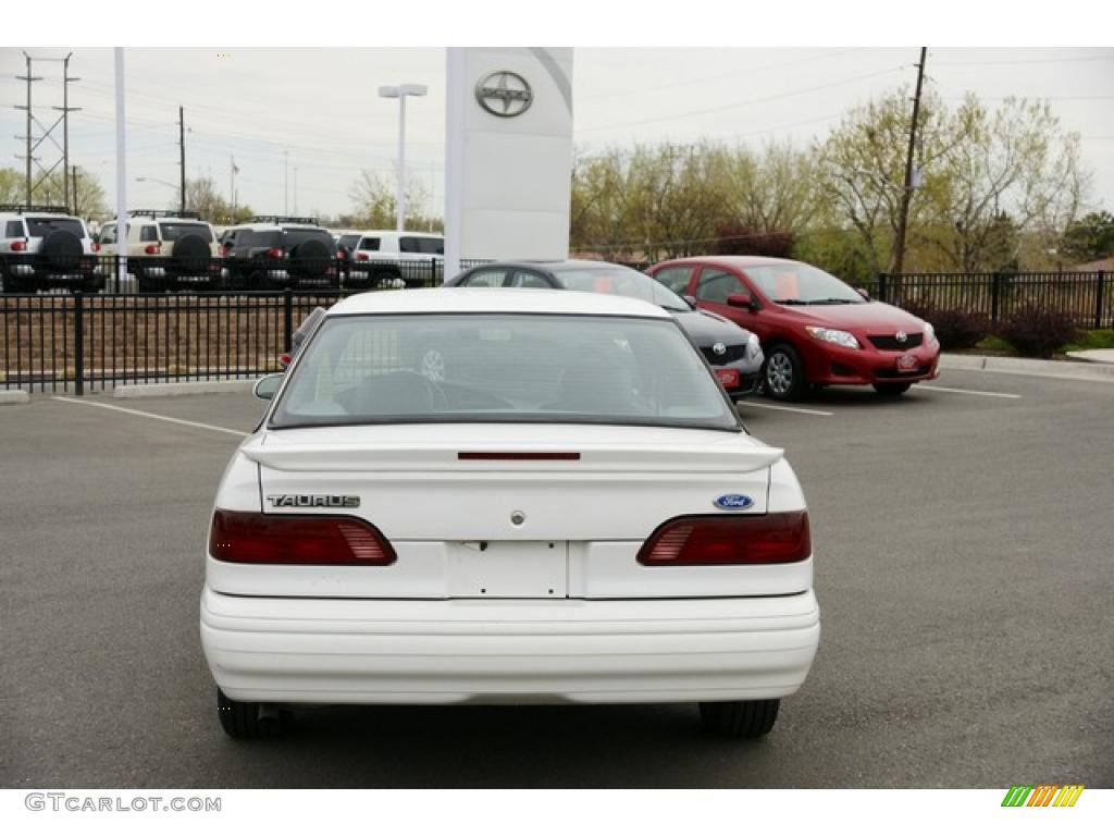 1995 Taurus GL Sedan - Performance White / Grey photo #3