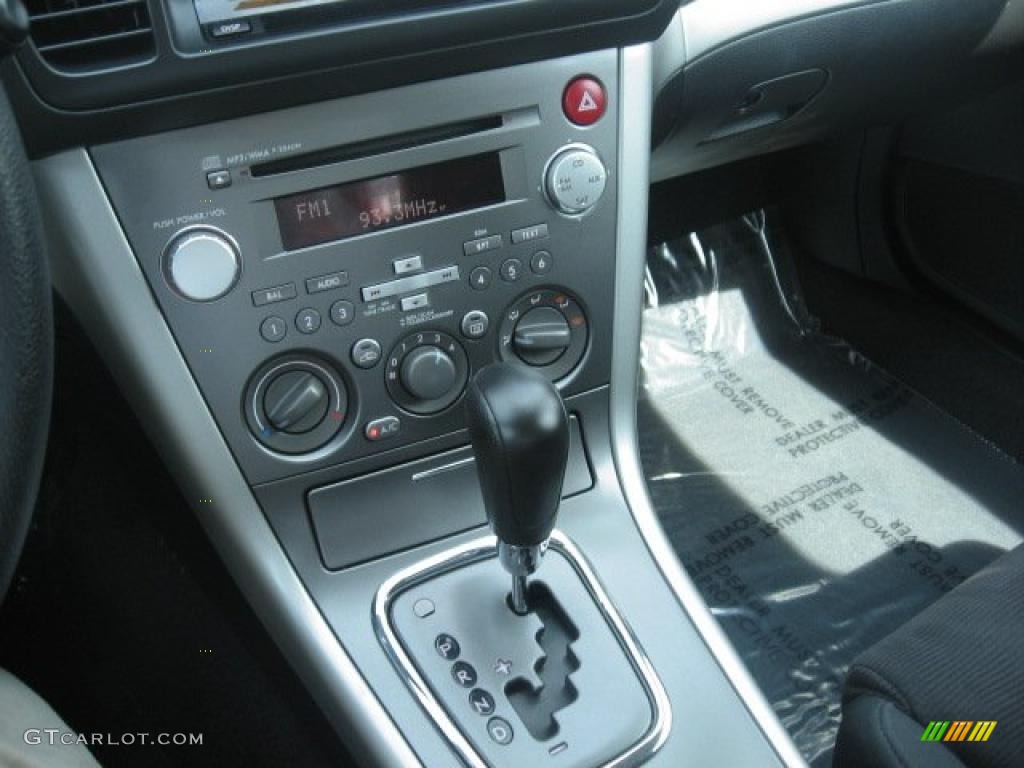2009 Outback 2.5i Wagon - Quartz Silver Metallic / Off Black photo #15